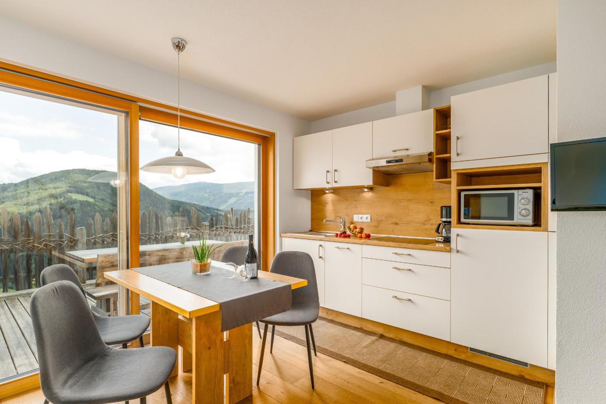 Tratterhof Apartments Vallarga エクステリア 写真