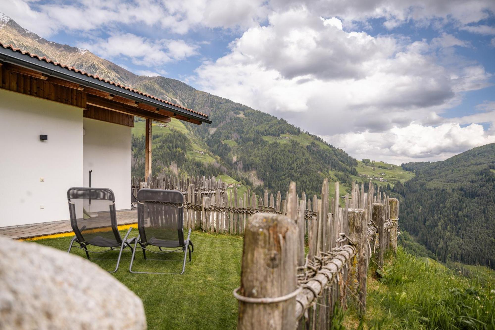 Tratterhof Apartments Vallarga エクステリア 写真
