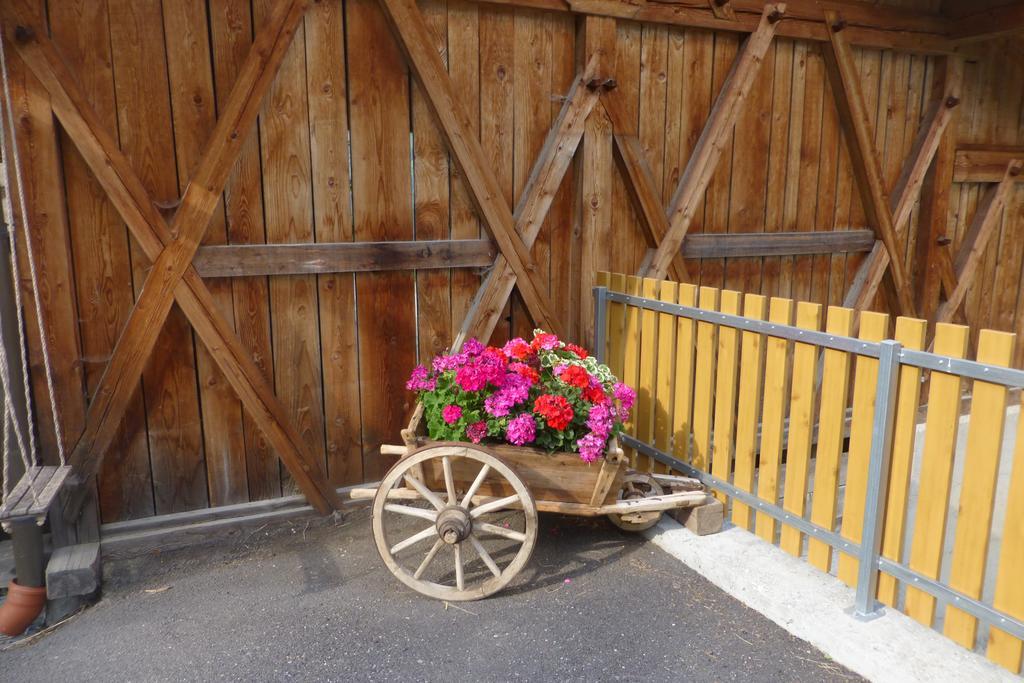Tratterhof Apartments Vallarga エクステリア 写真
